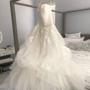 Beautiful tulle and lace wedding dress